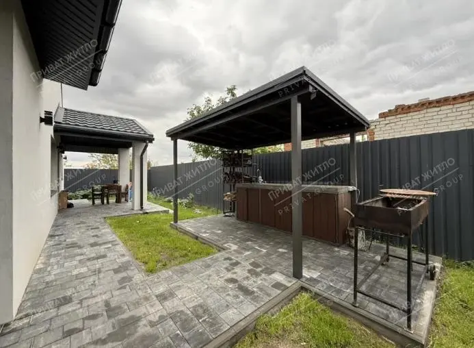 Будинок з євроремонтом в Рибцях! 