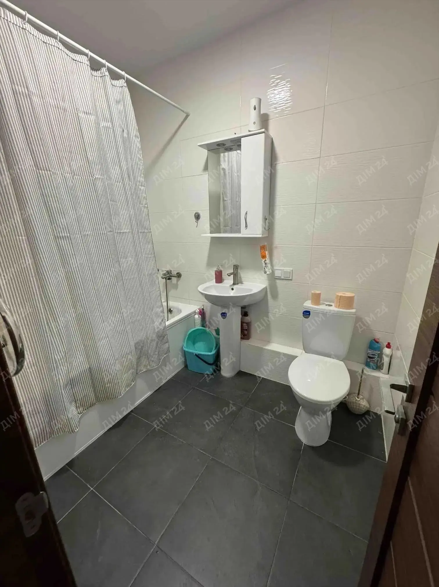 Двокімнатна квартира у ЖК Фемелі парк