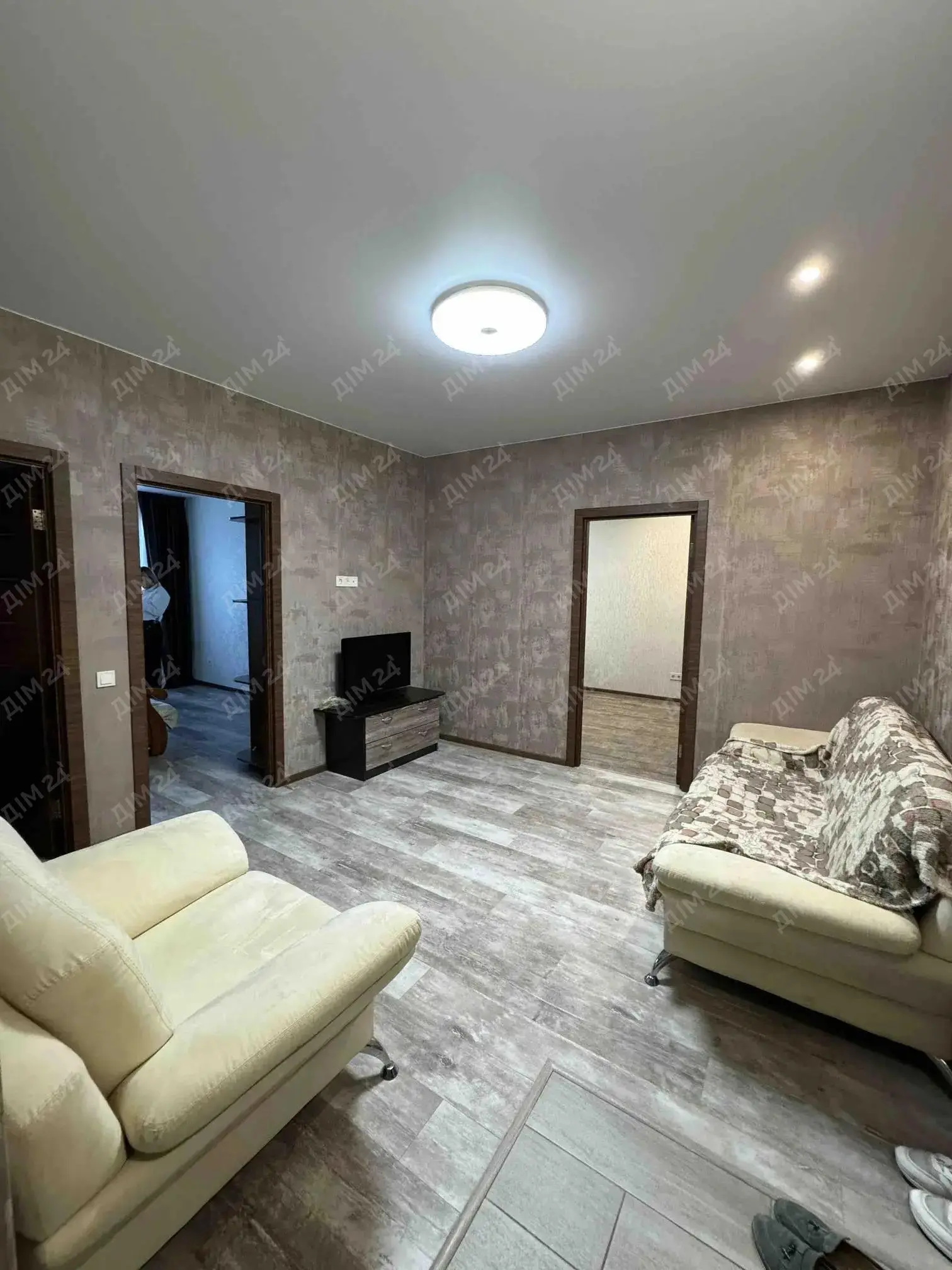 Двокімнатна квартира у ЖК Фемелі парк