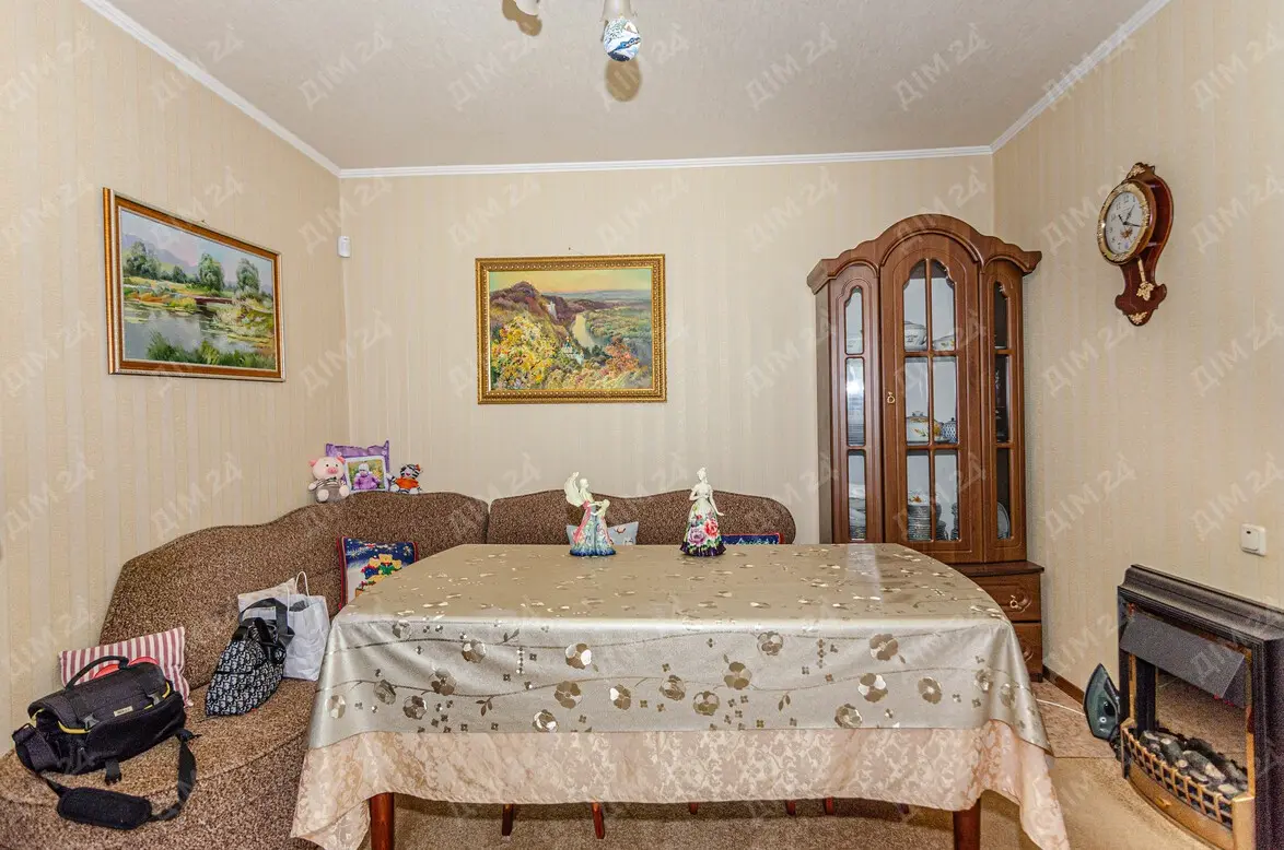 Рідка пропозиція будинку в Залізничному