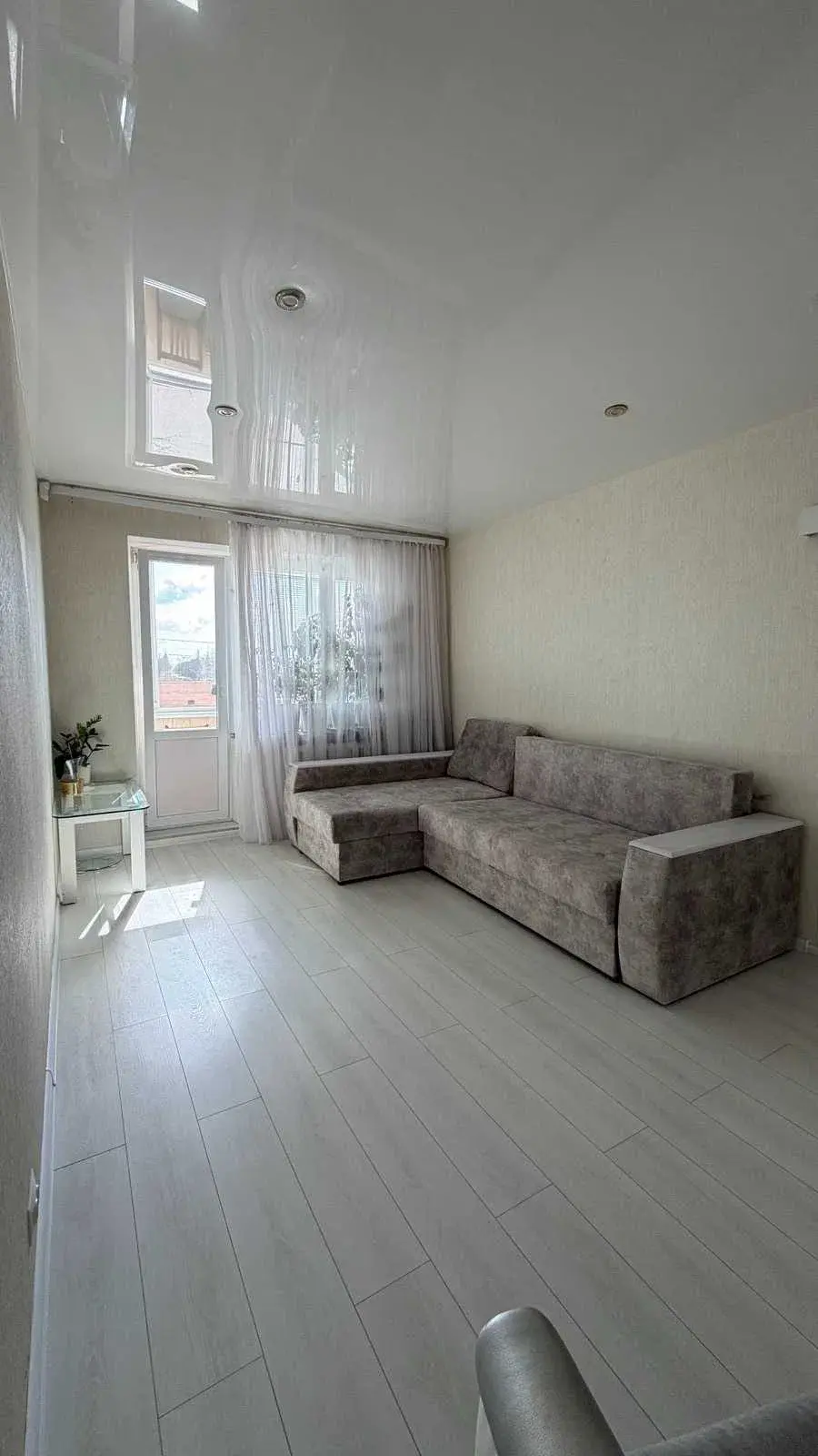 Готова до життя 2-кімнатна квартира на зручному 2 поверсі