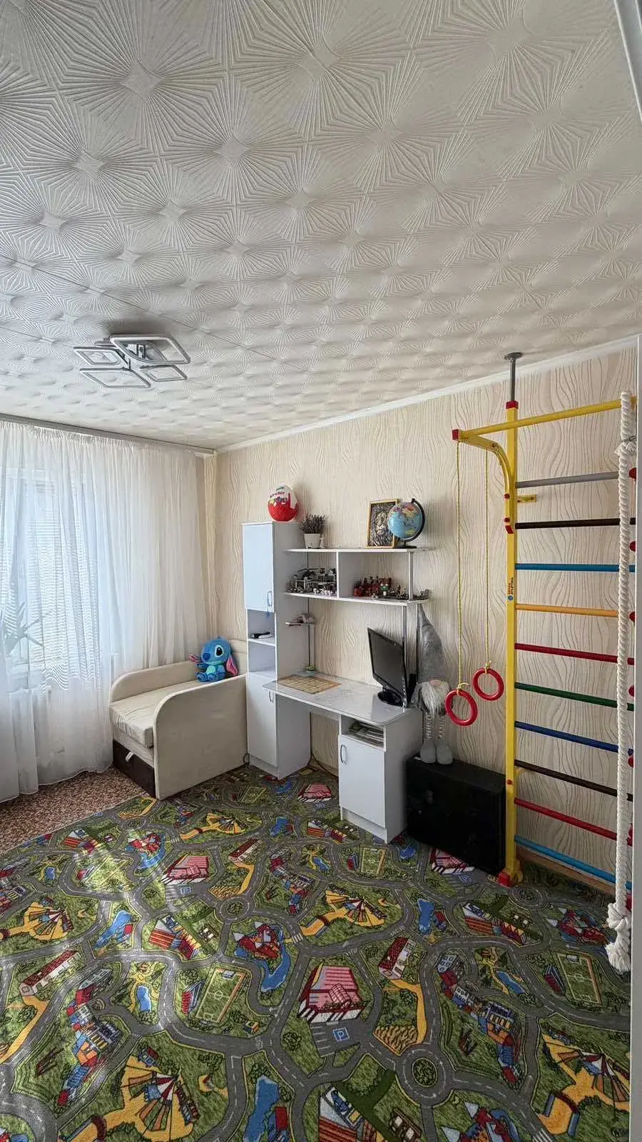 Готова до життя 2-кімнатна квартира на зручному 2 поверсі