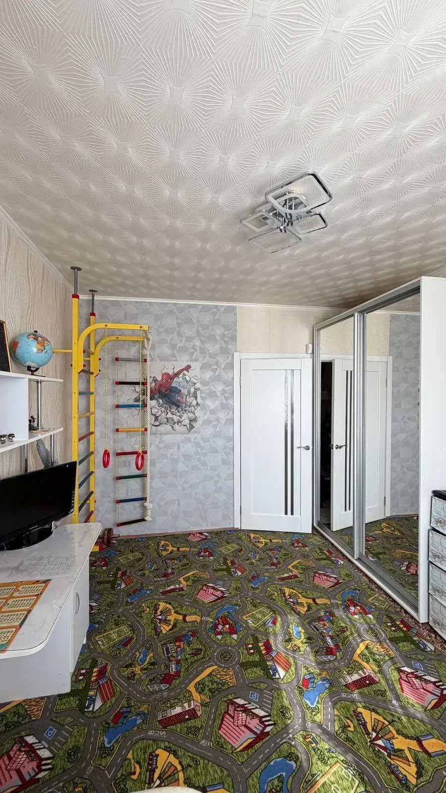 Готова до життя 2-кімнатна квартира на зручному 2 поверсі