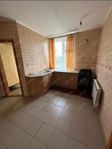 Гарний будинок у передмісті. Є-відновлення -ТАК