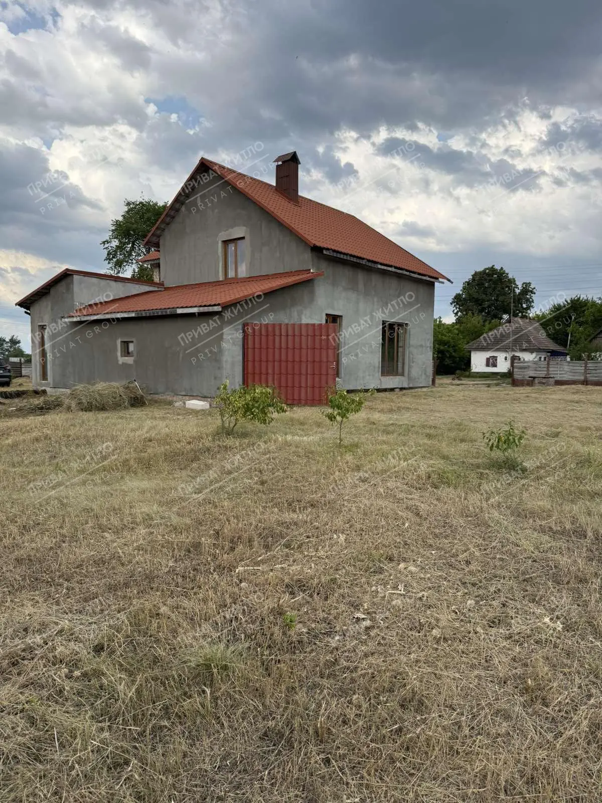Будинок біля лісу | 2 об’єкти на ділянці 25 соток в Новосанжарському районі
