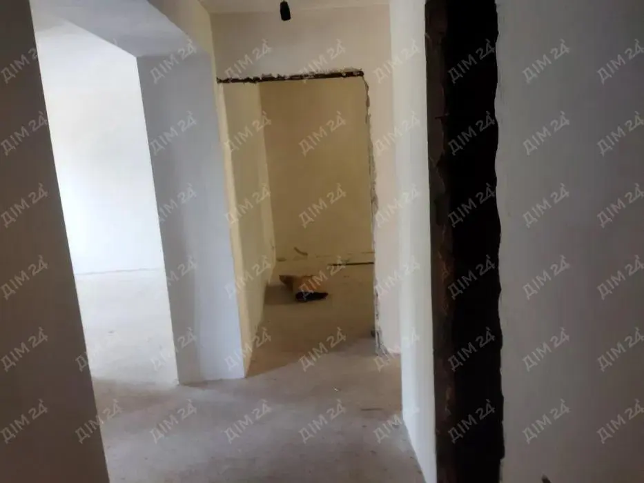 Велика квартира в Нових Санжарах