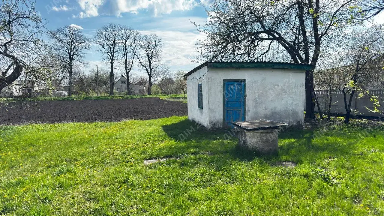Чудова земельна ділянка під будівництво!