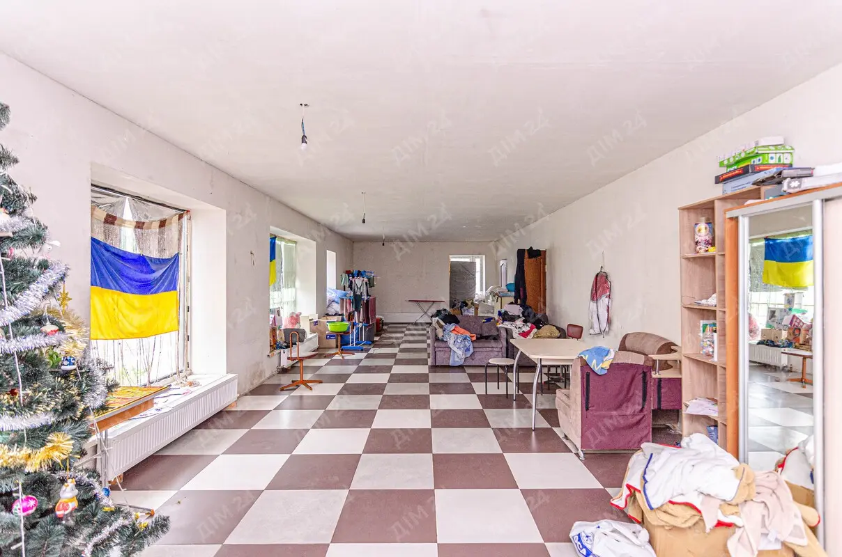 Продаж виробничої бази в с. Покровське