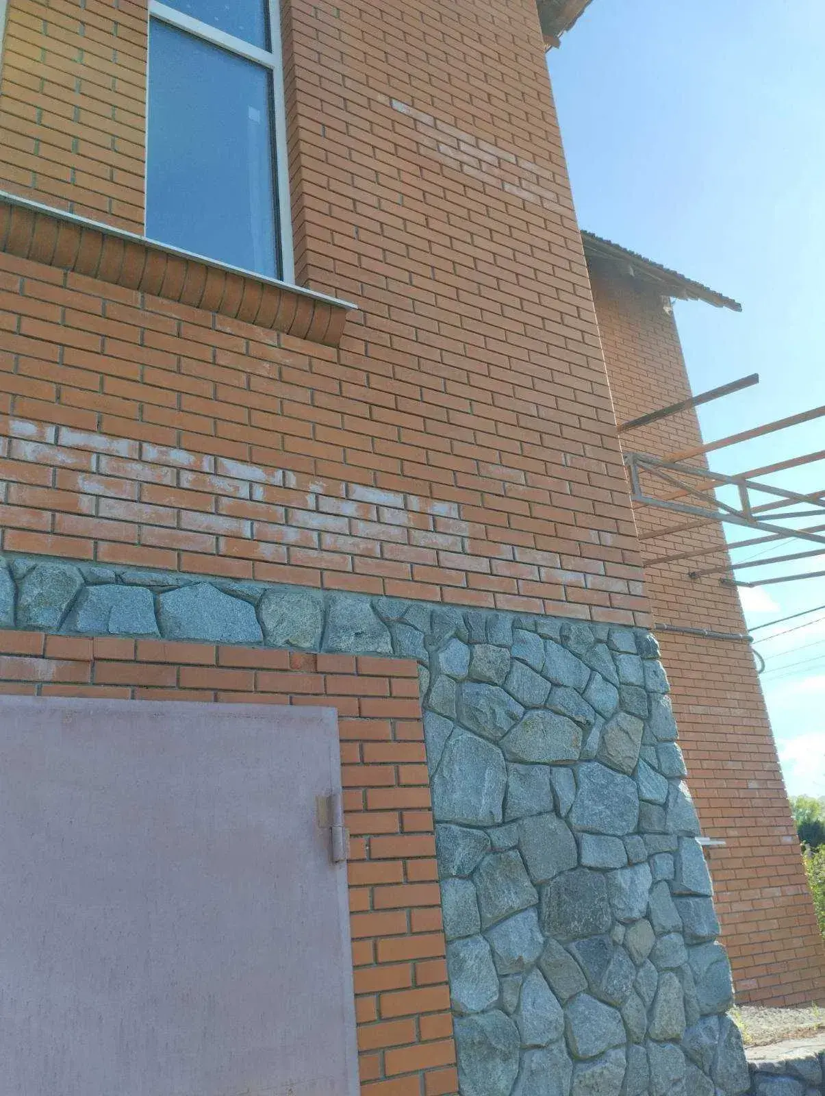 Продаж будинку в районі Червоного шляху