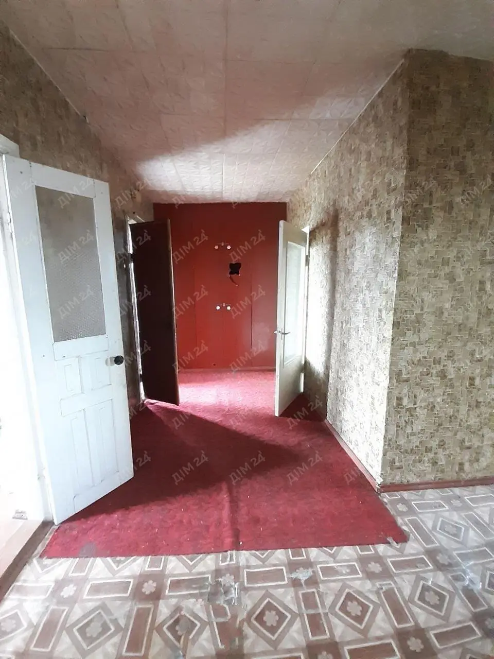 Нові Санжари. Будинок на березі річки