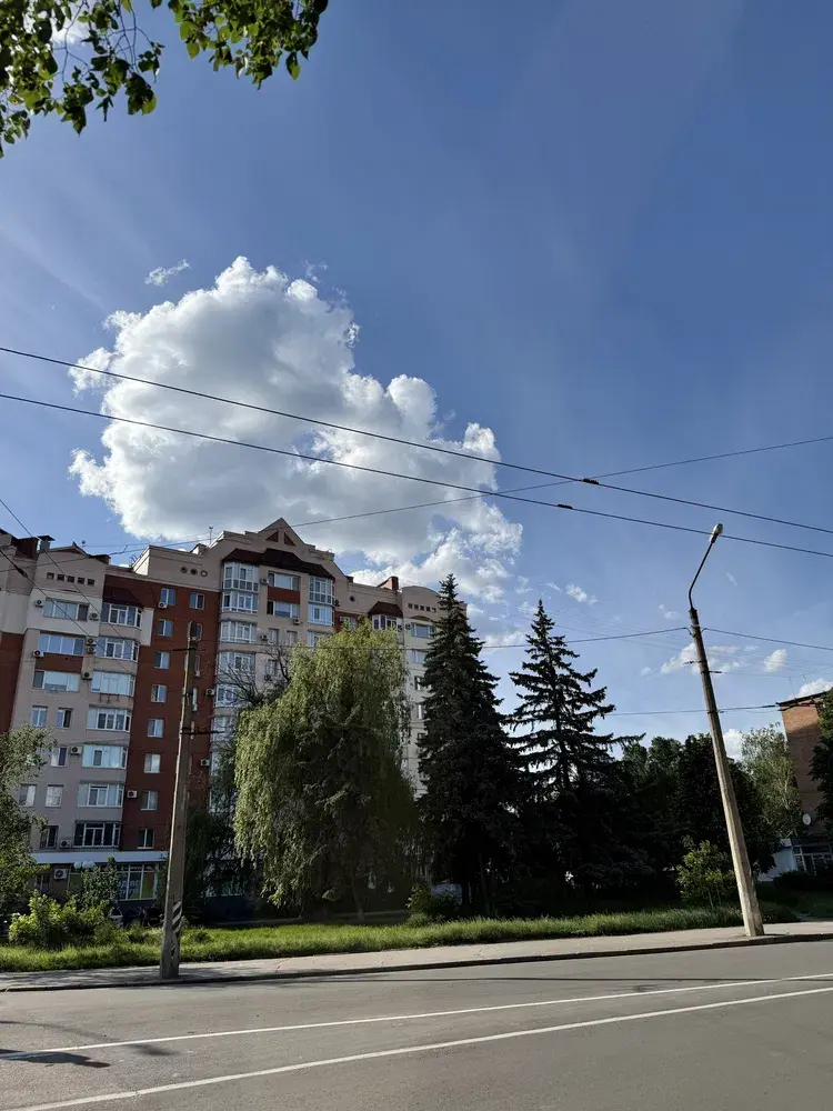 Пропонуємо трикімнатну квартиру на Подолі