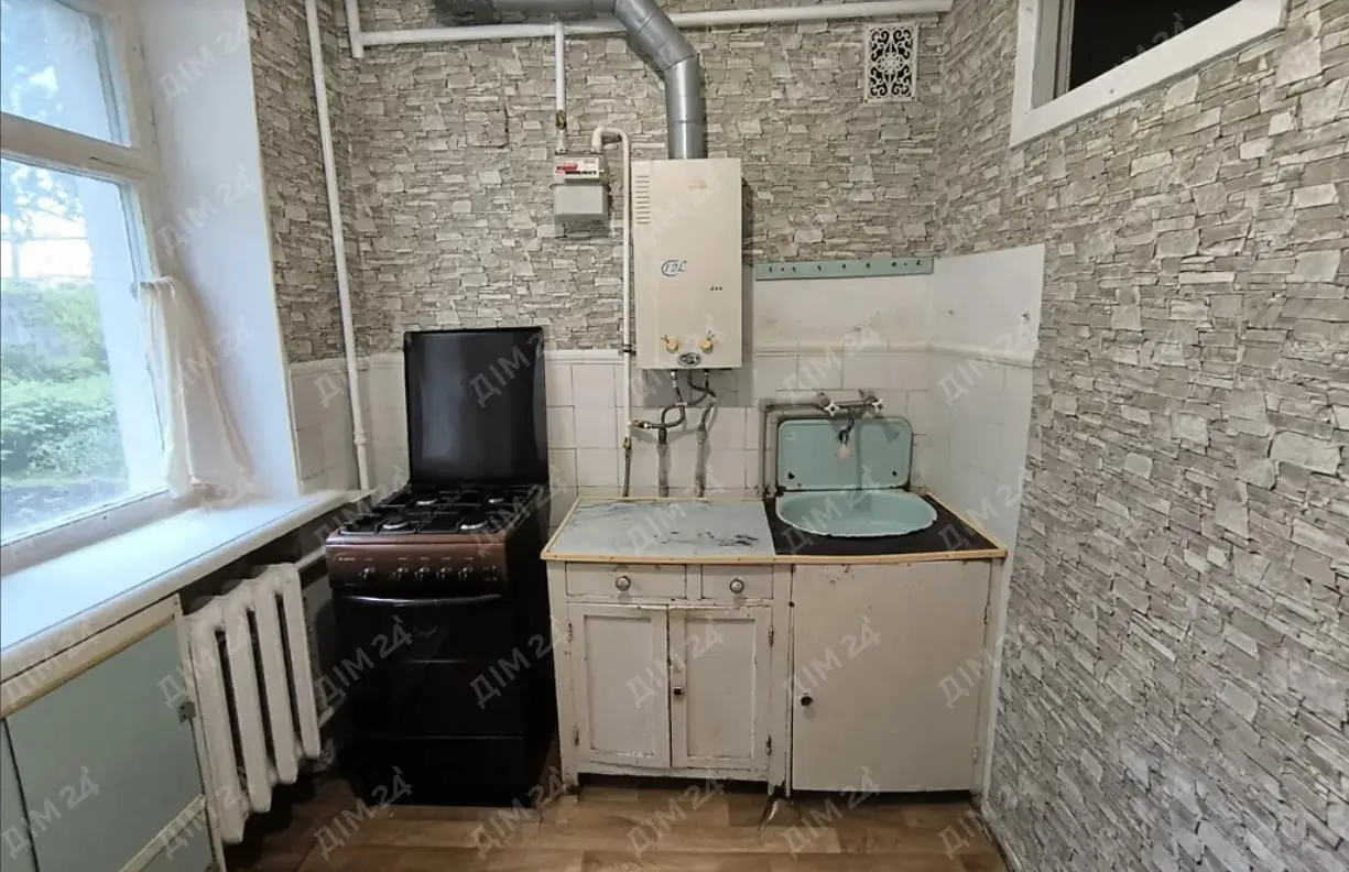 Трикімнатна квартира у центральній частині міста