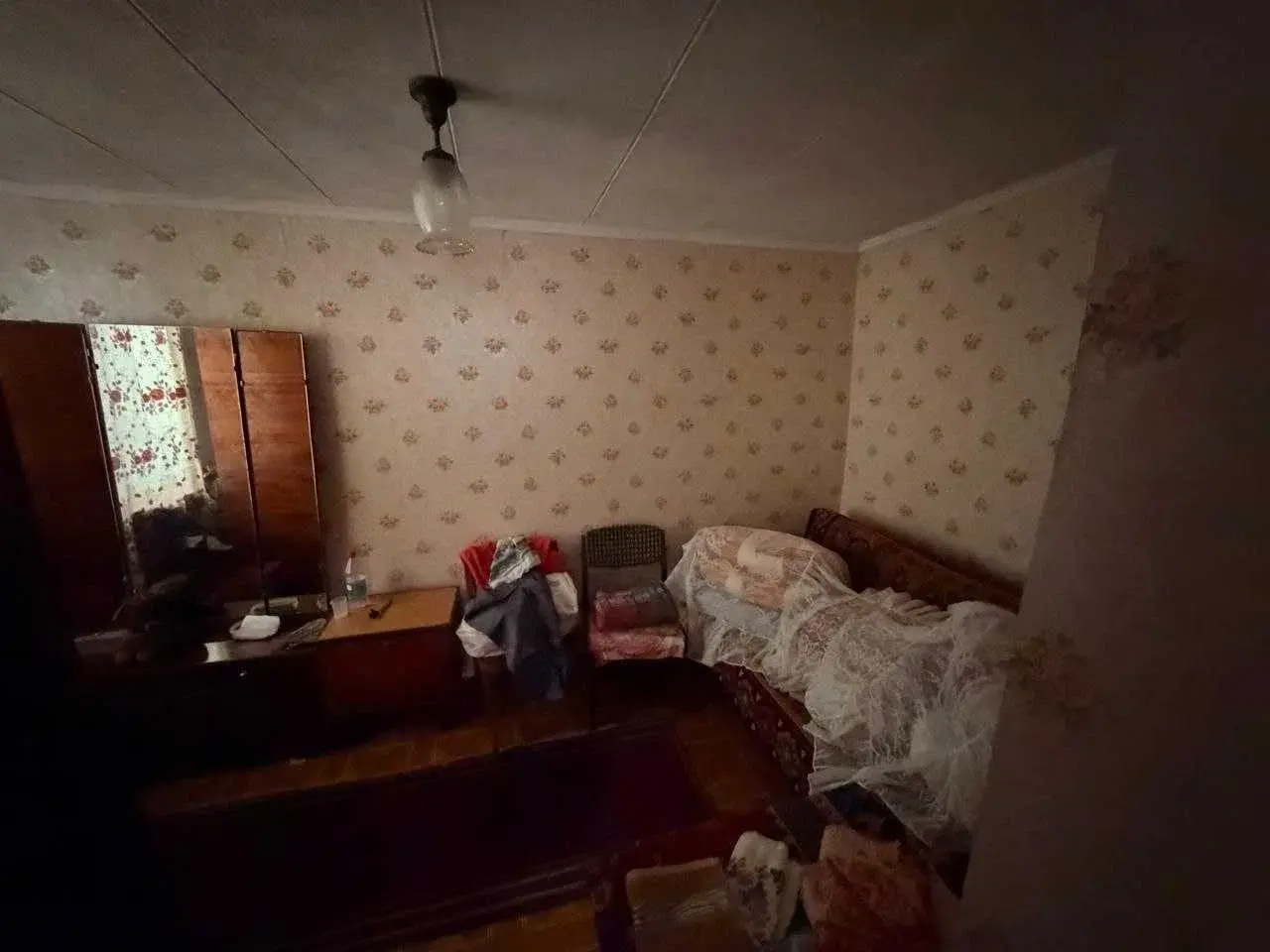 Будинок зі зручностями у передмісті