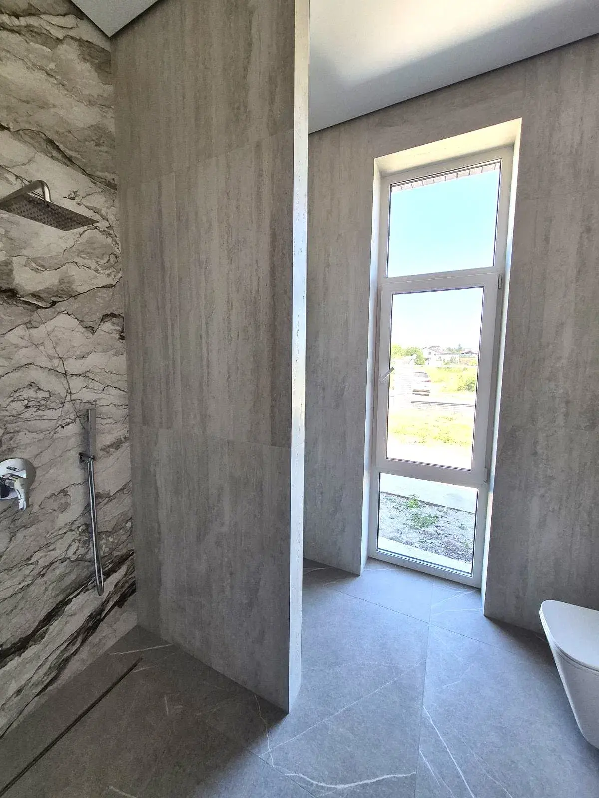 Окремий будинок в Яру з авторським ремонтом