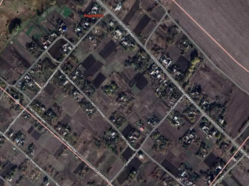 Бюджетні дві земельні ділянки  в с.Андріївка. 