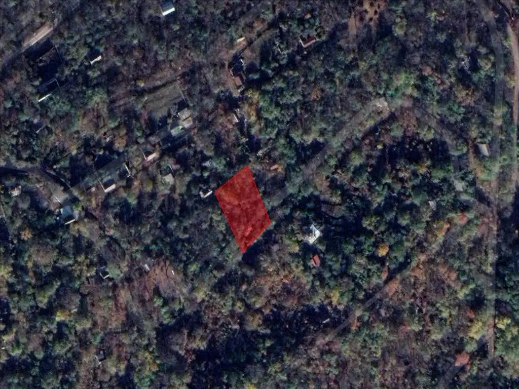 Левада. Прекрасна ділянка під забудову поруч із зупинкою