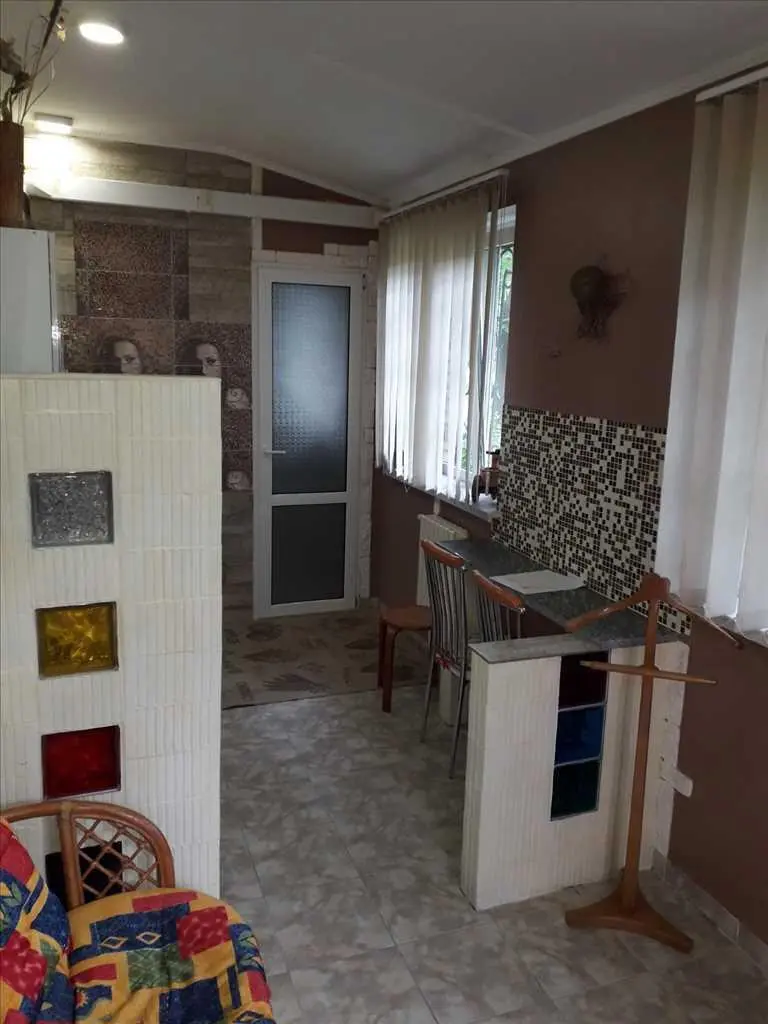 Універсальна трикімнатна квартира. 