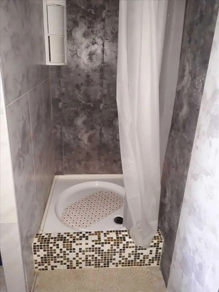 Універсальна трикімнатна квартира. 