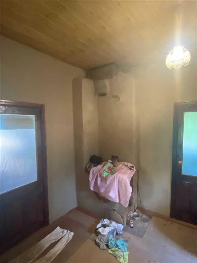 Окремий будинок у районі Очеретянки з окремим двором