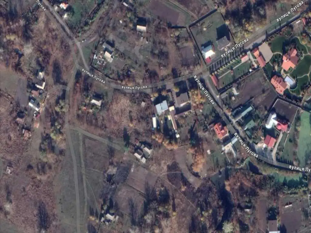 Ділянка під забудову, 500 м до річки. 