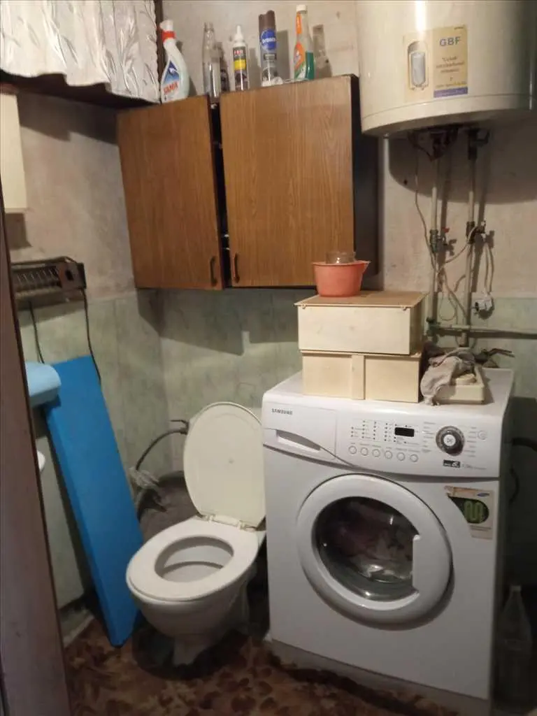 Відмінна частина будинку в районі центрального ринку