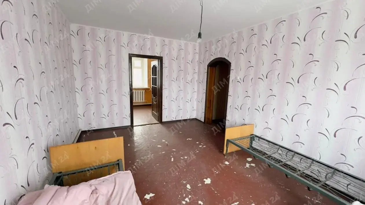 Два житлові будинки за 20 км від м.Полтава, Полтавський район